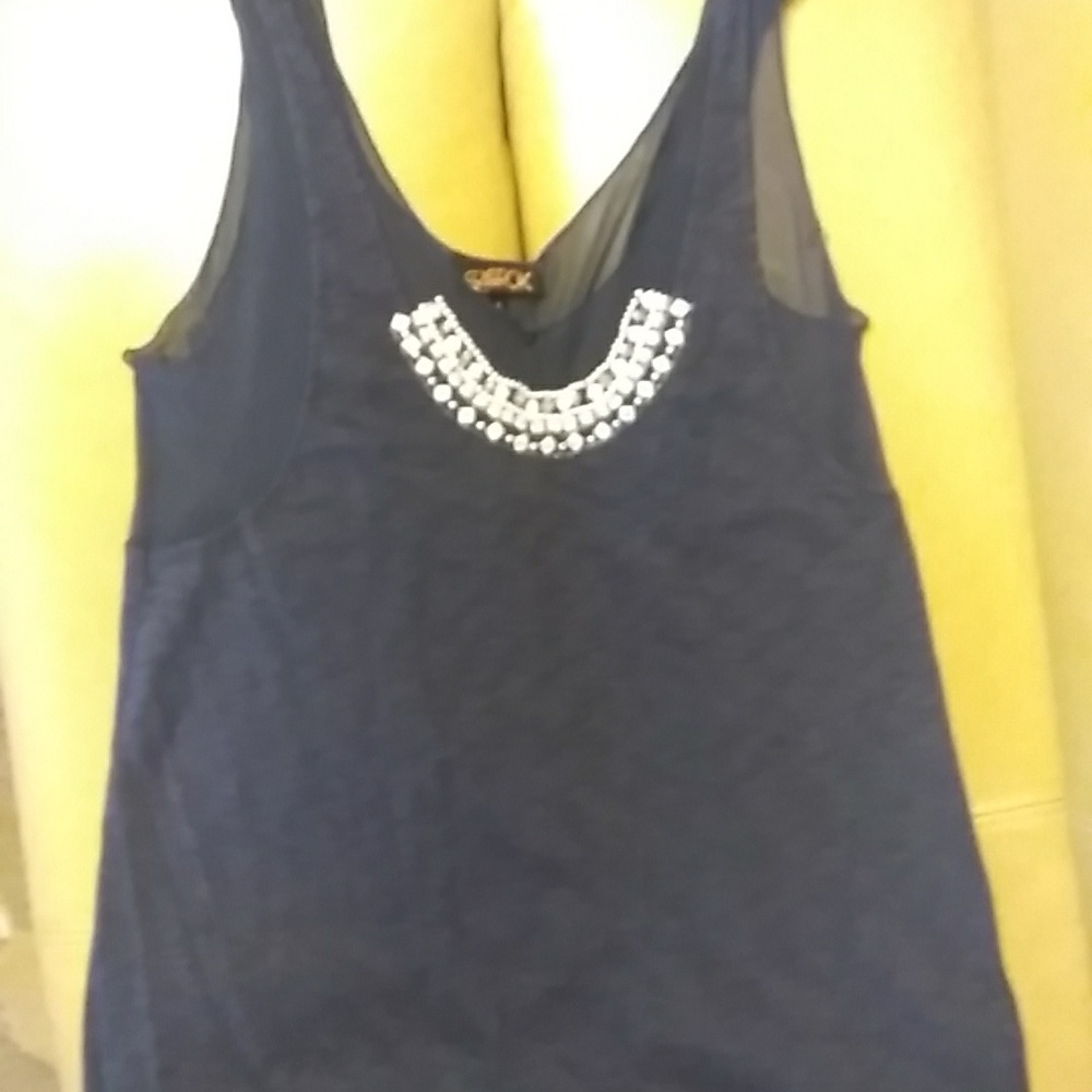 LaROK TANK TOP WITH RHINESTONES PEARLS